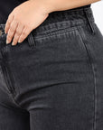 Ayat Cropped Jean