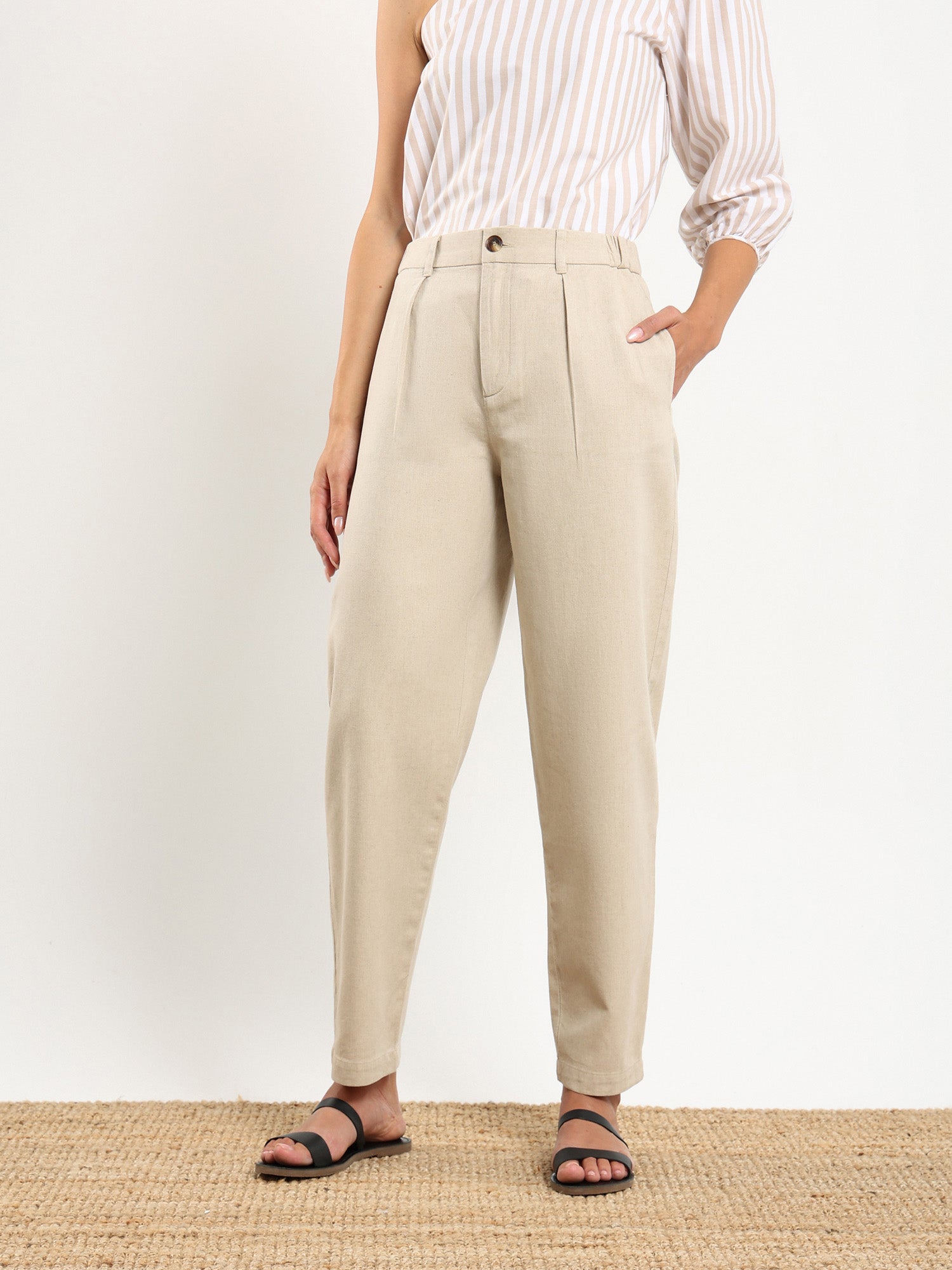 Pleated Trouser