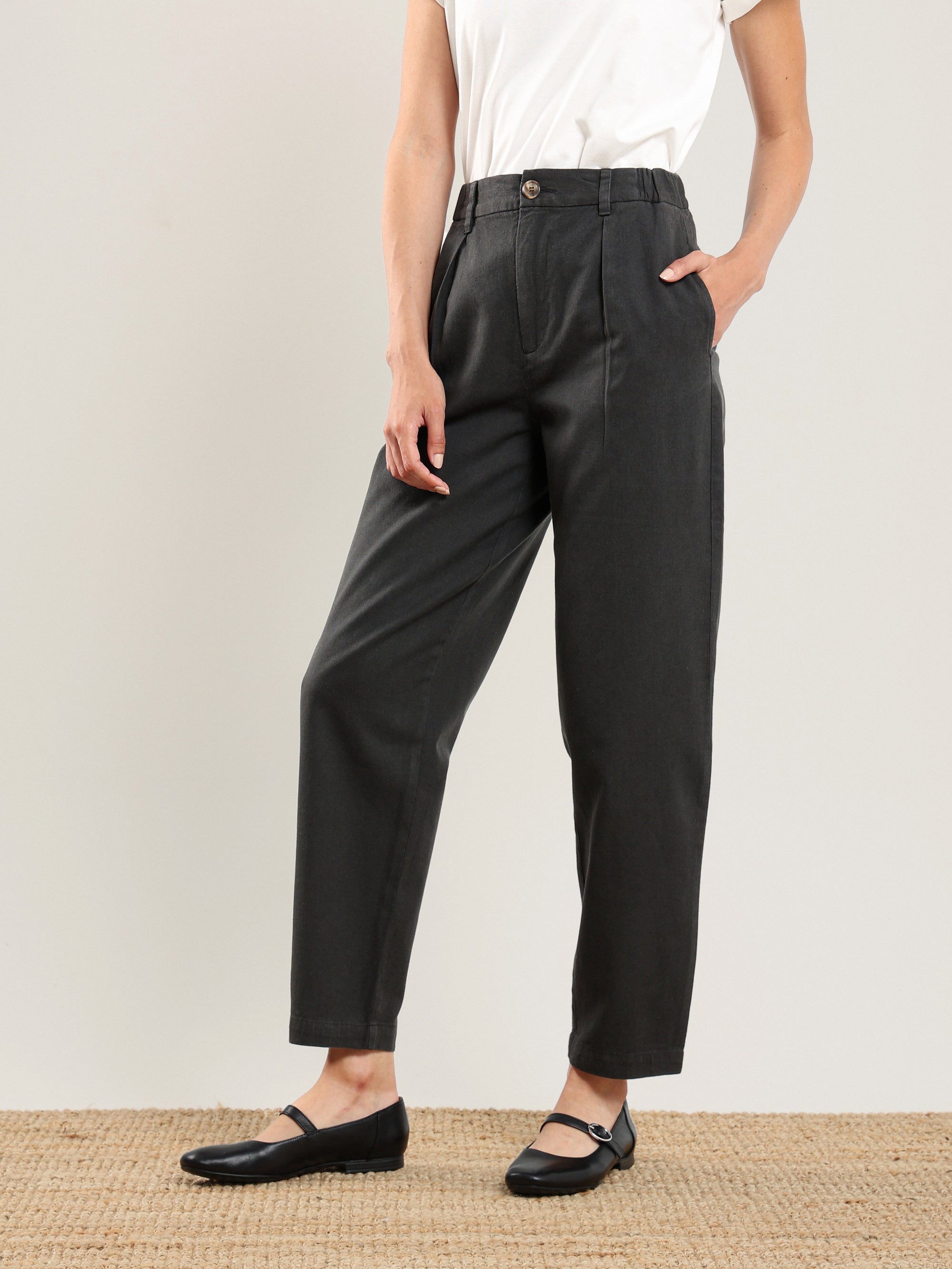 Pleated Trouser