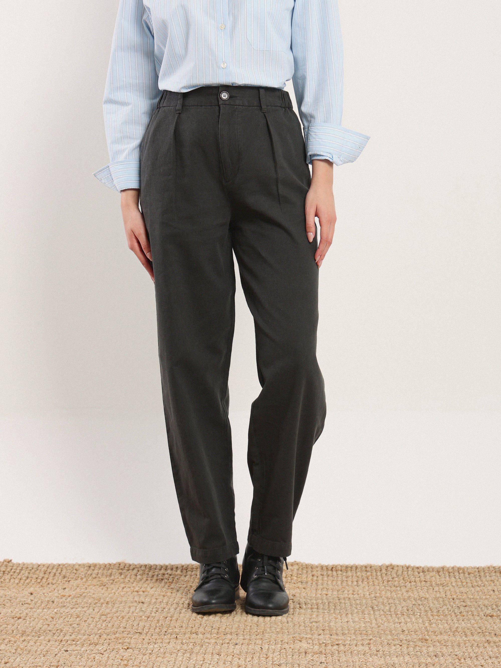 Pleated Trouser