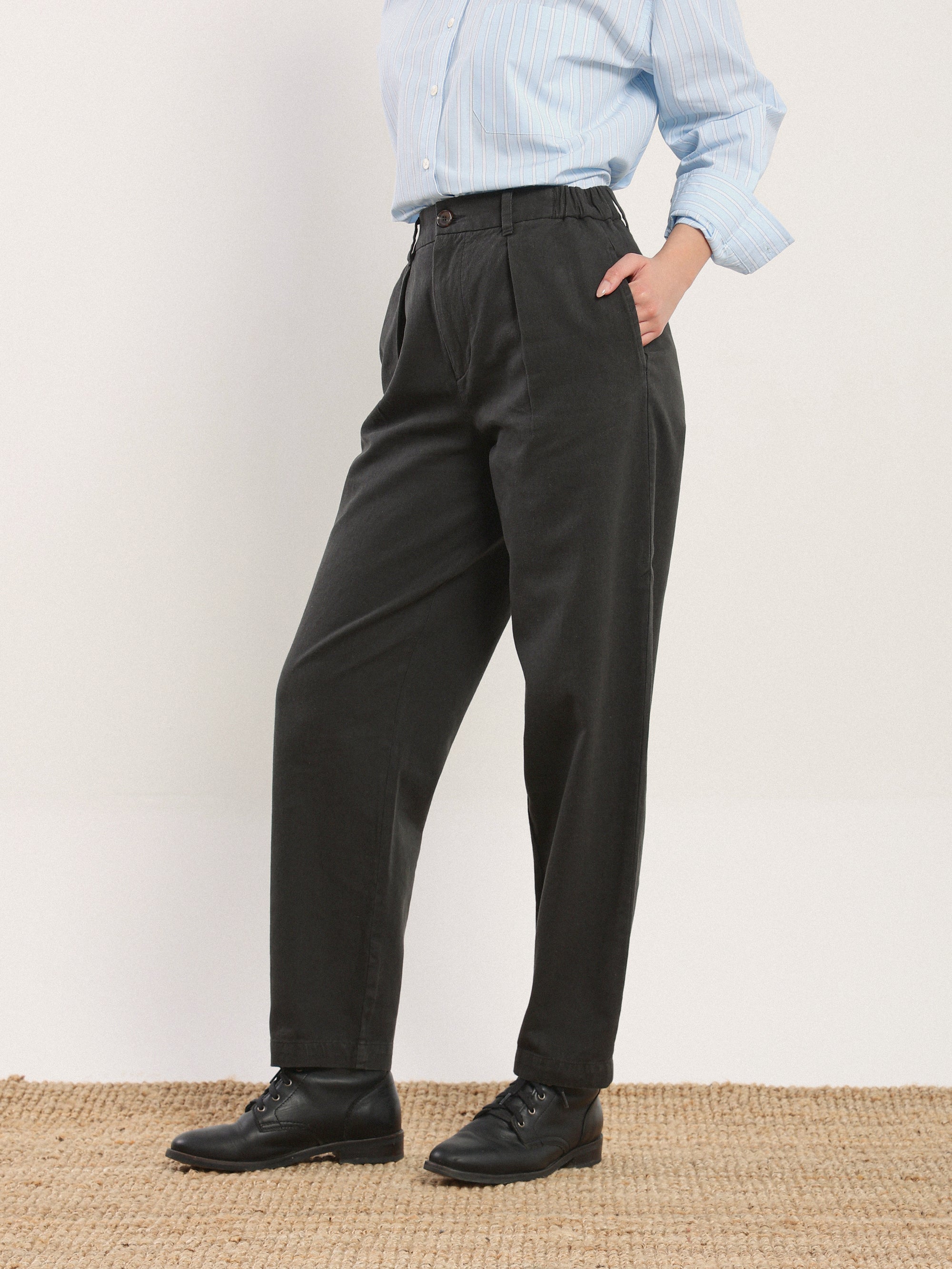 Pleated Trouser