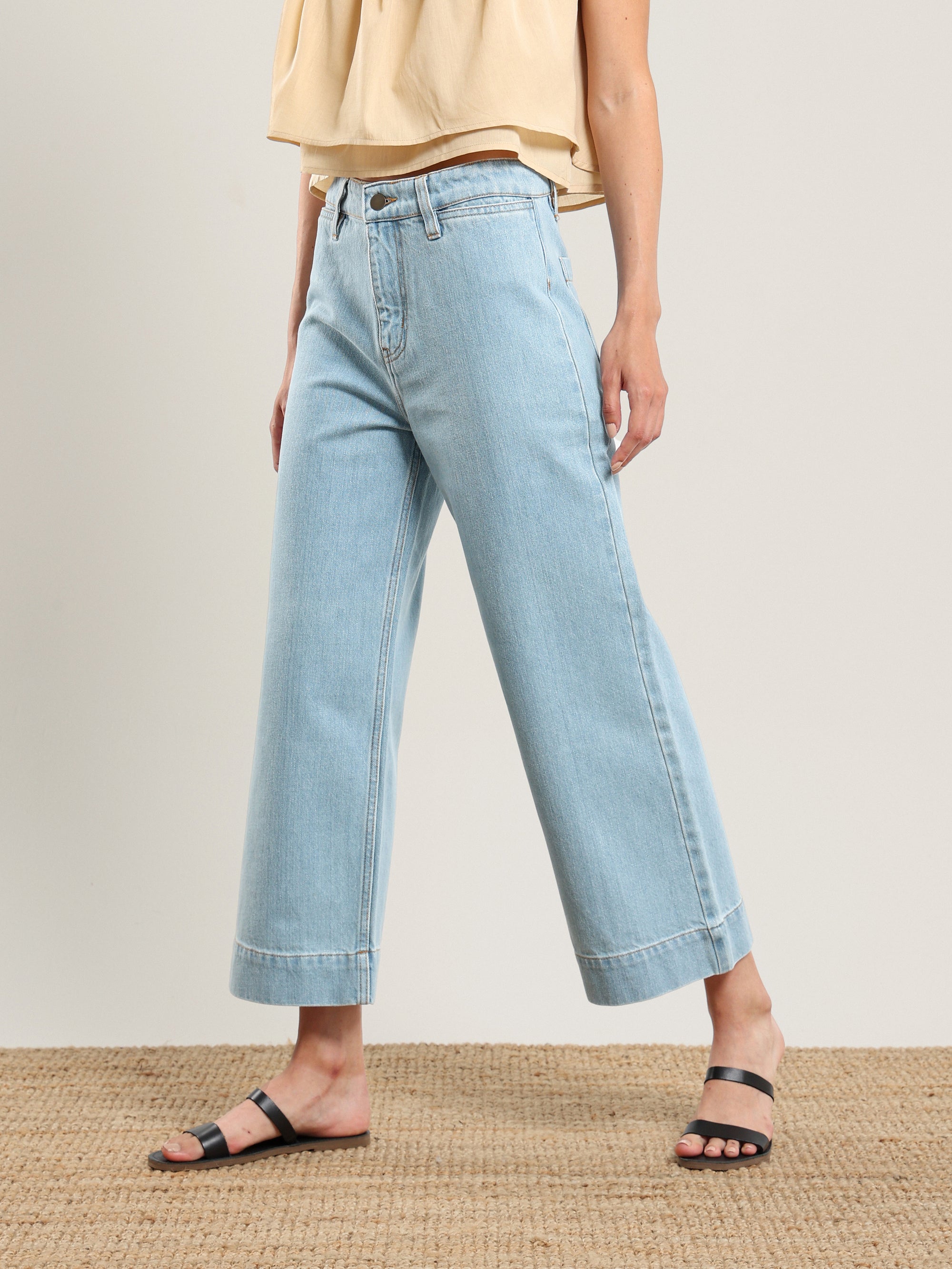 Ayat Cropped Jean