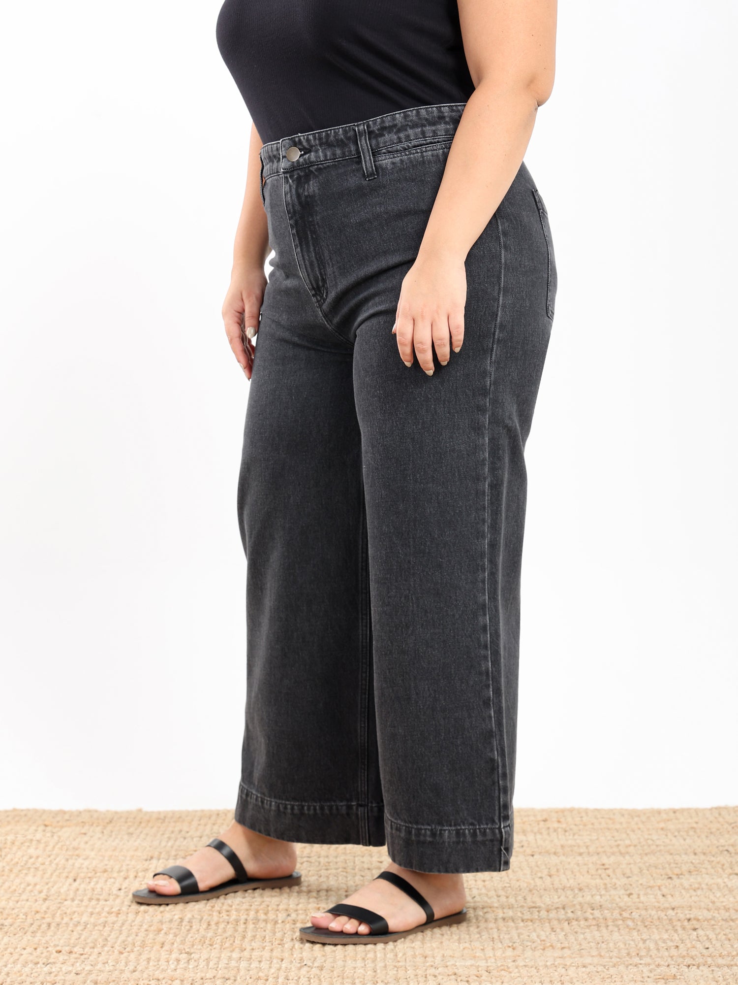 Wide Leg Cropped Jean